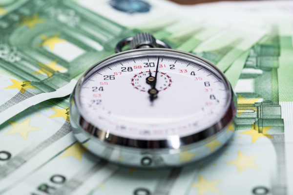 Délai virement livret A vers compte courant : combien de temps allez-vous devoir attendre ?